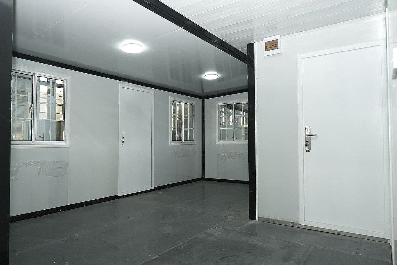 Container extensibil de 40 de picioare, de lux, personalizat, cu placă exterioară din metal Container extensibil de 40 de picioare, de lux, personalizat, cu placă exterioară din metal